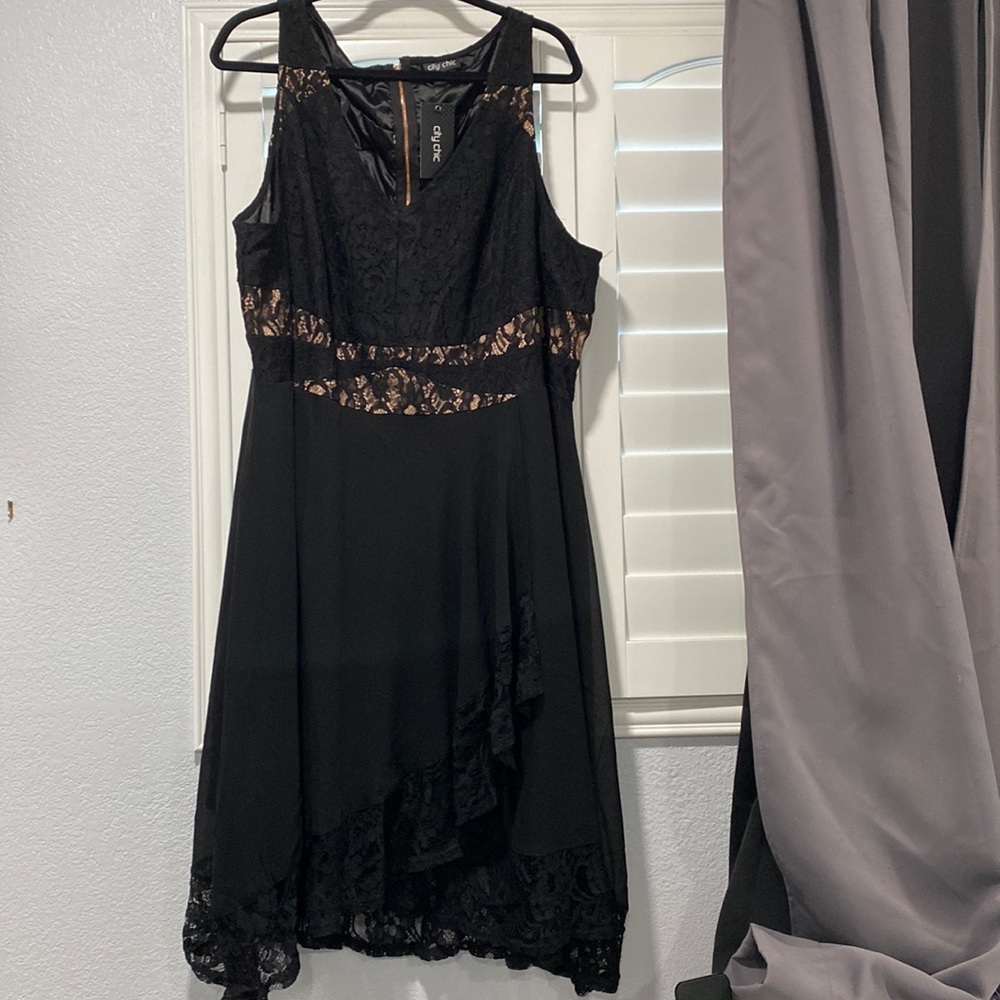 Plus Size Black / Cream Lace Dress w/ Tags